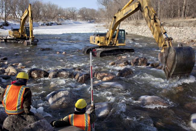 converting a lowhead dam on the Red River to a spillway dam